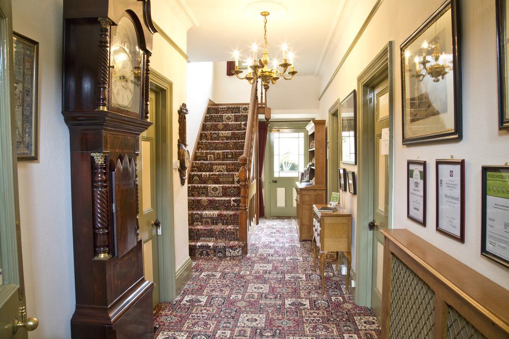 Banbury Cross B&B Екстериор снимка